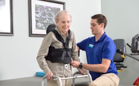 Senior Care in Bristol: Compassionate In-Home Support for Your Loved Ones