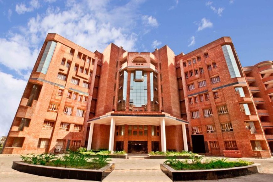 Explore the Best MBA Programs at Amity University Noida