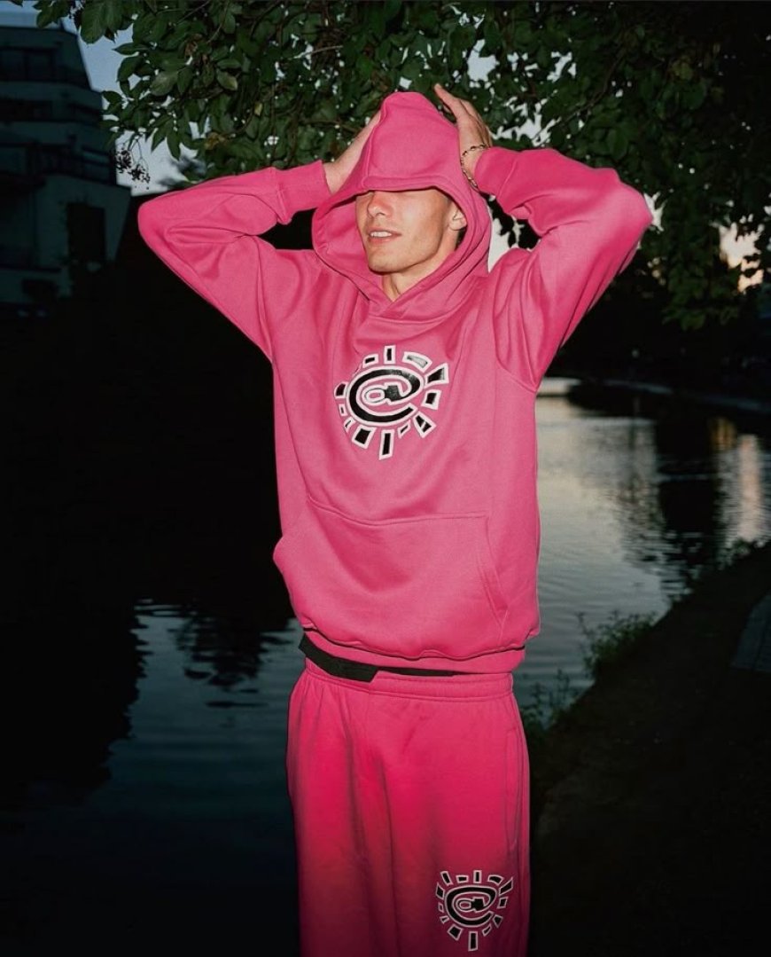 Revitalize Your Closet: Fresh Adwysd Joggers & Zach Bryan Hoodies Available